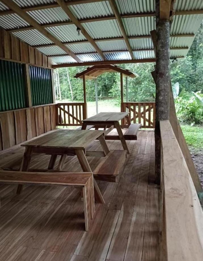 Ferienwohnung Glamping Naioth Guápiles Exterior foto